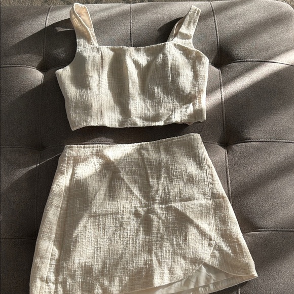 Abercrombie & Fitch Dresses & Skirts - Abercrombie & Fitch Cream Skirt Set